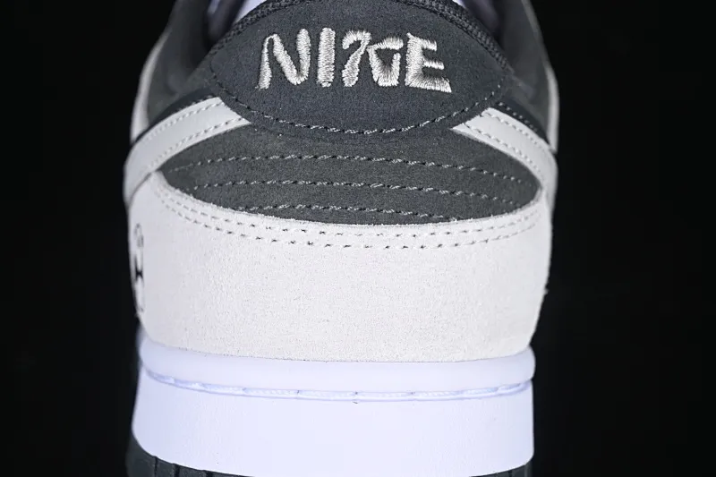 All categories Nk SB Dunk series Nk SB Dunk Low low-top sneakers Nk Dunk Low 85 double hook series White Gray Panda SB low-top sports and leisure sneakers HV1800-101